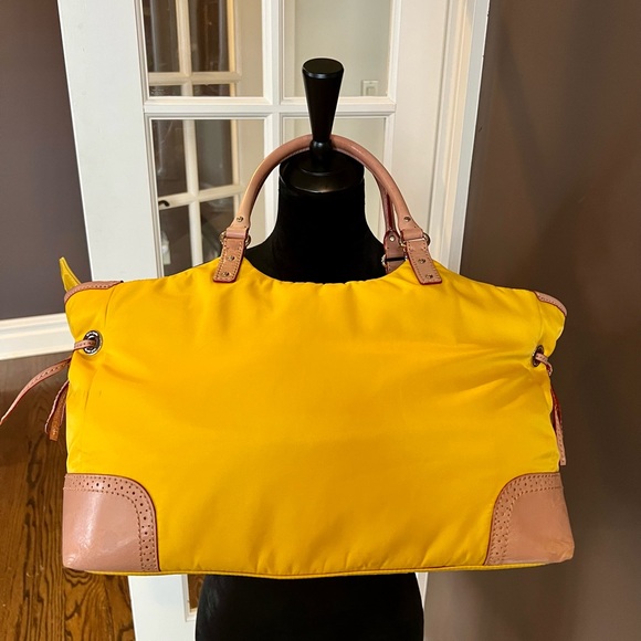 Hardly Used, in Good Condition Kate Spade Tote - Picture 2 of 10